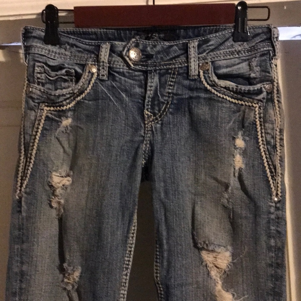 Silver jeans. Distressed. Size 25x31